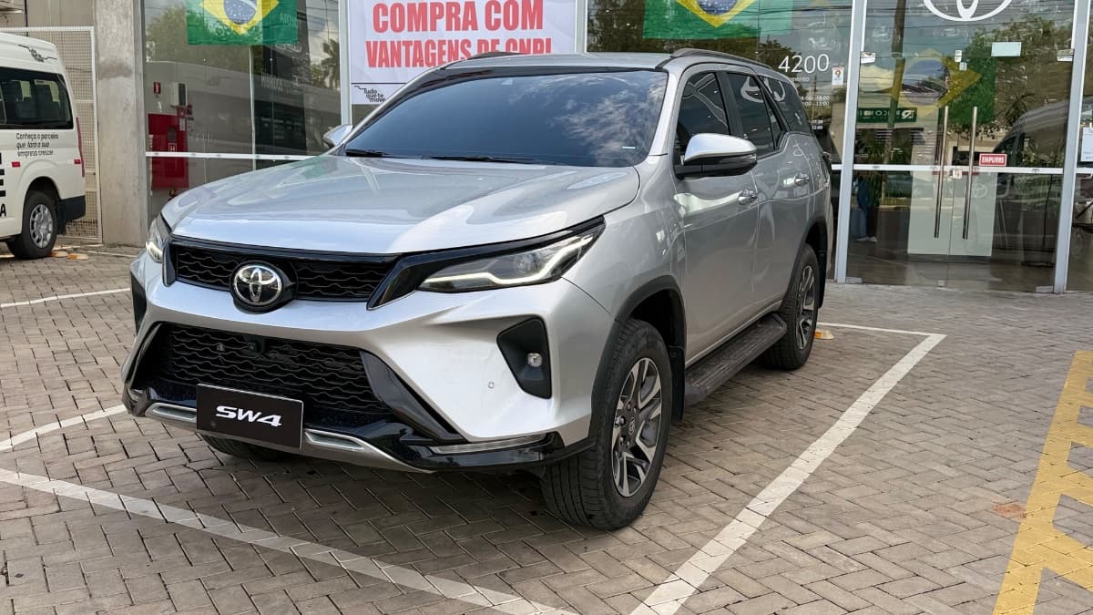 Toyota SW4 SRX Platinum 4x4 Diesel 24/25 2025